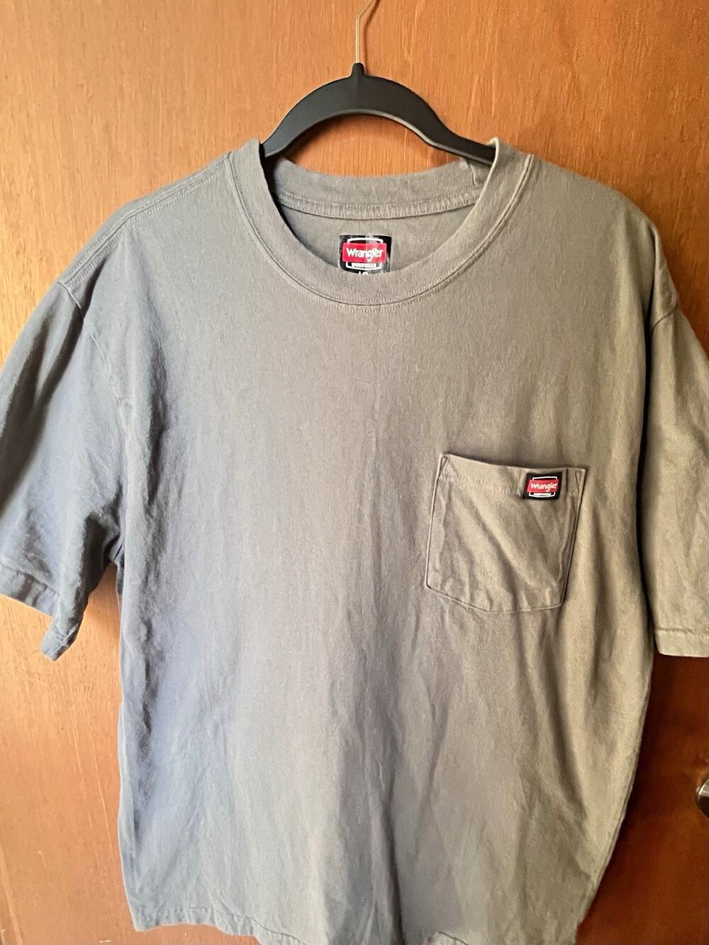 Wrangler Workwear Mens Gray Pocket T-Shirt Size L 100% Cotton